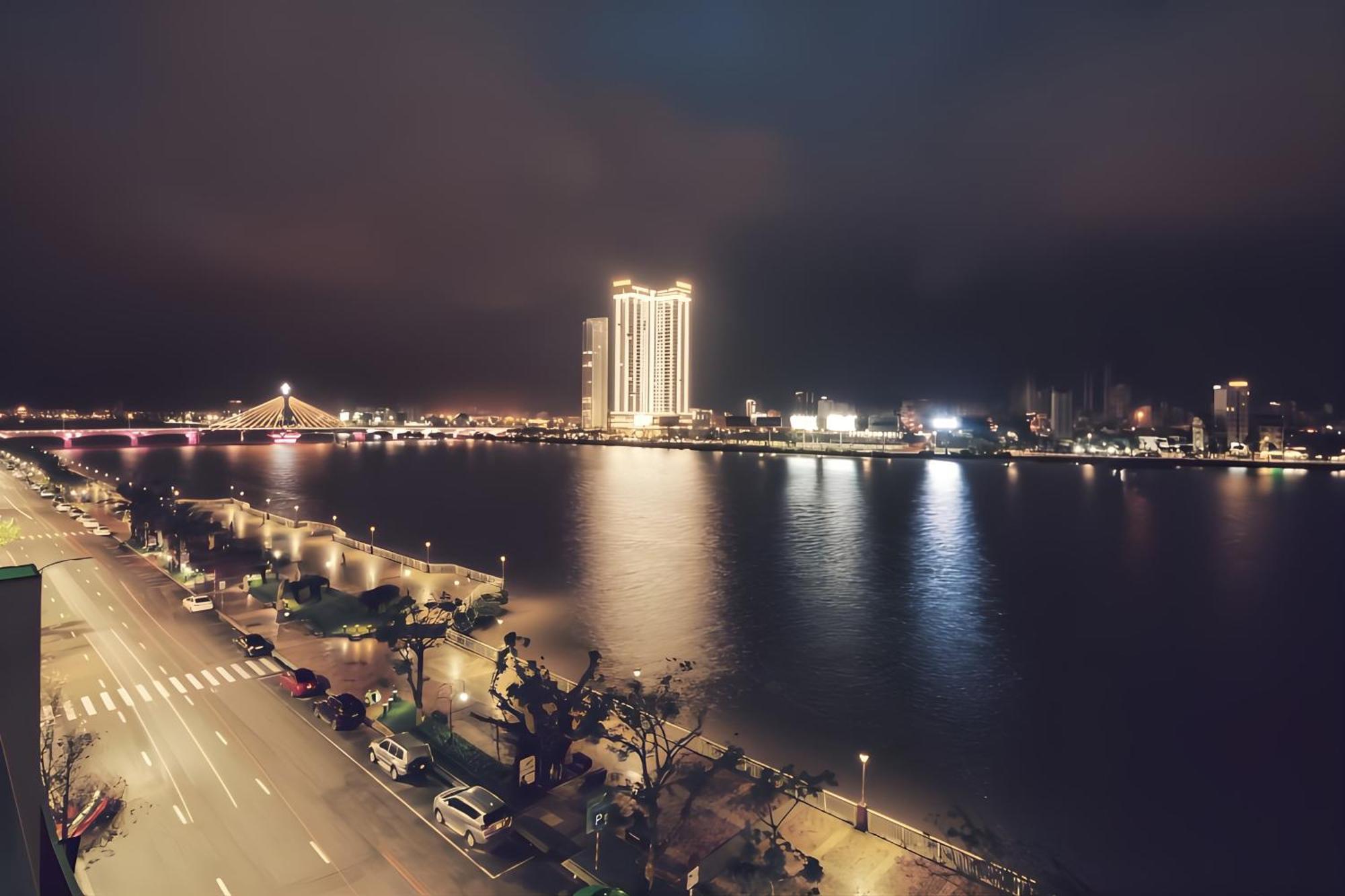 Hoang Linh Riverside Hotel Danang Exterior foto