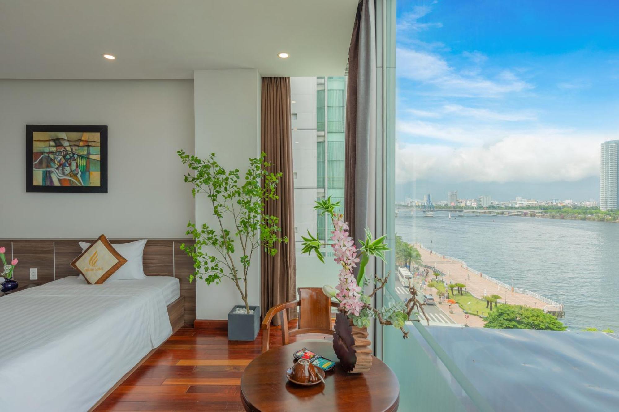 Hoang Linh Riverside Hotel Danang Exterior foto